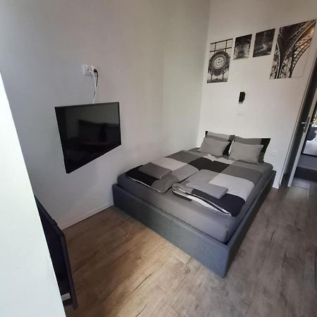 Charming Studio In The City Centre Budapest Exteriör bild