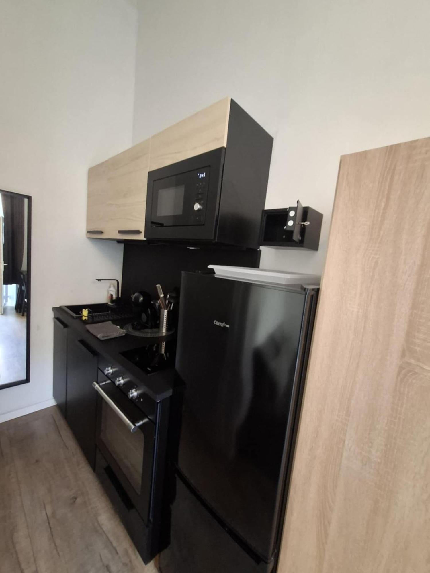 Charming Studio In The City Centre Budapest Exteriör bild